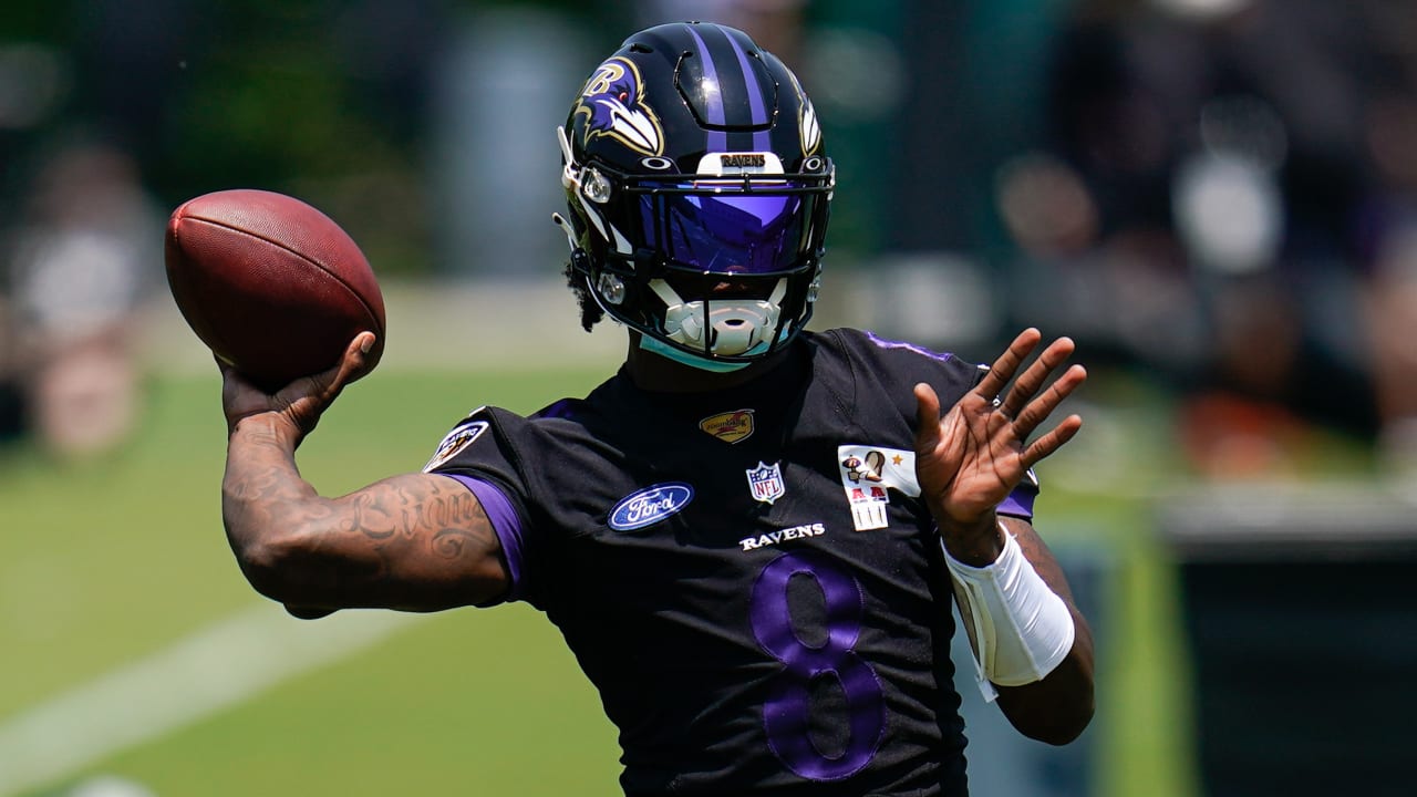 Ravens' HC John Harbaugh announced that QB Lamar Jackson will not play in  Baltimore's next preseason game Sunday at Arizona.