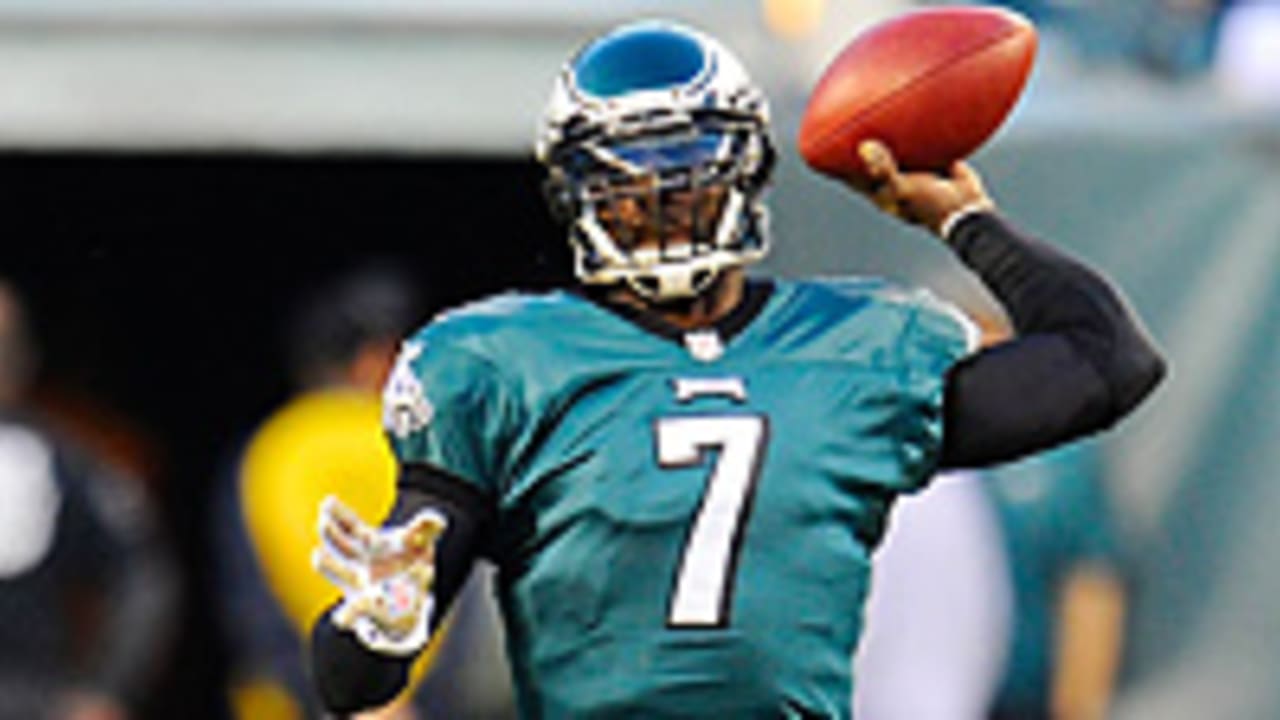 michael-vick-121228-Spot.jpg