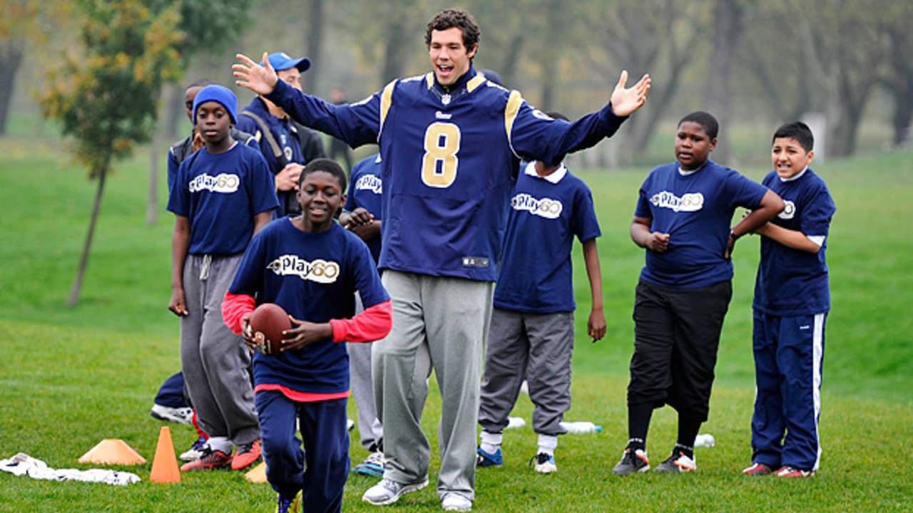 Sam-Bradford-121027-IL.jpg