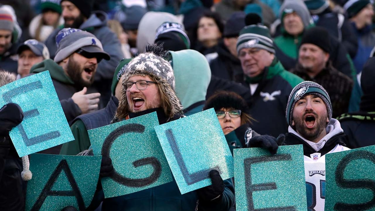 eagles fans-180131-sl