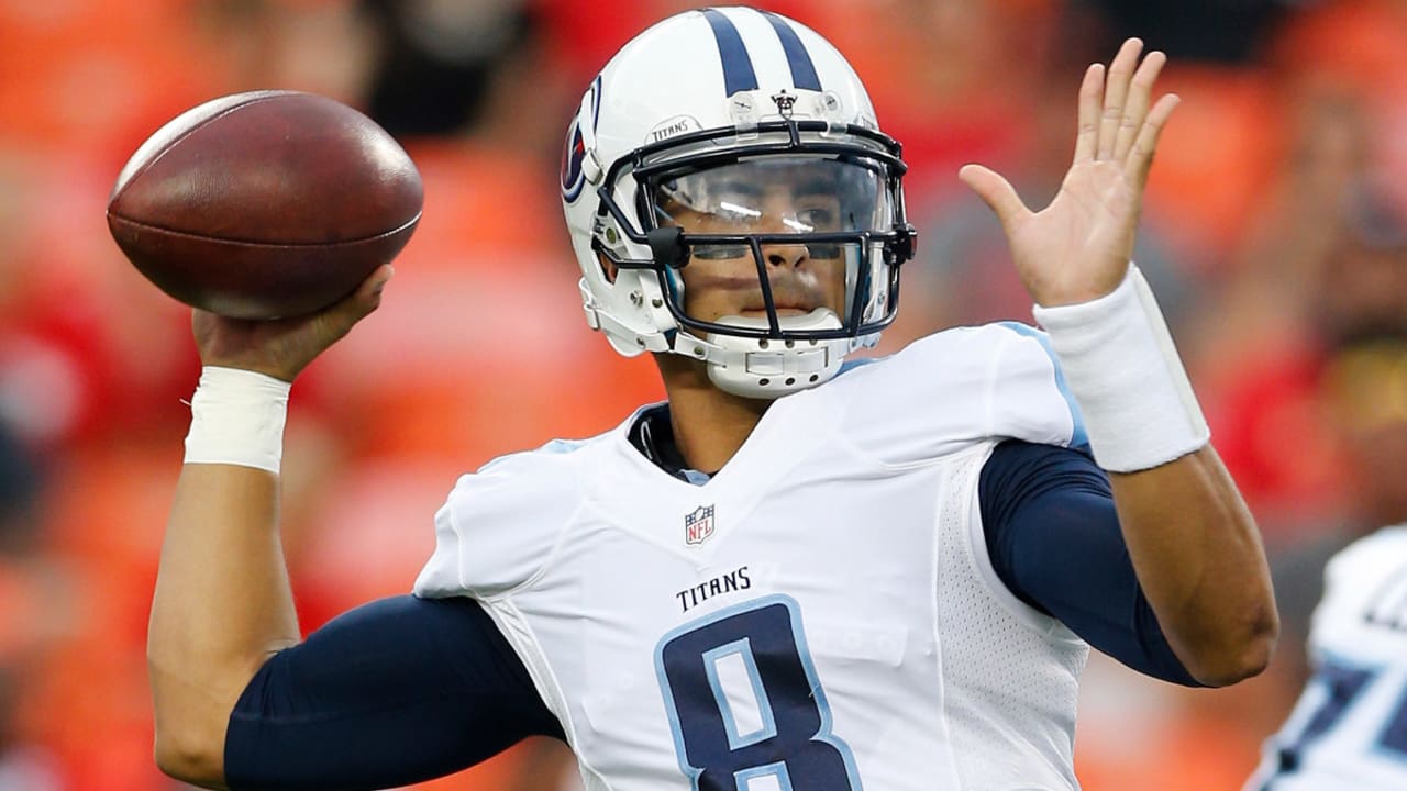 Marcus-Mariota-SL-150828