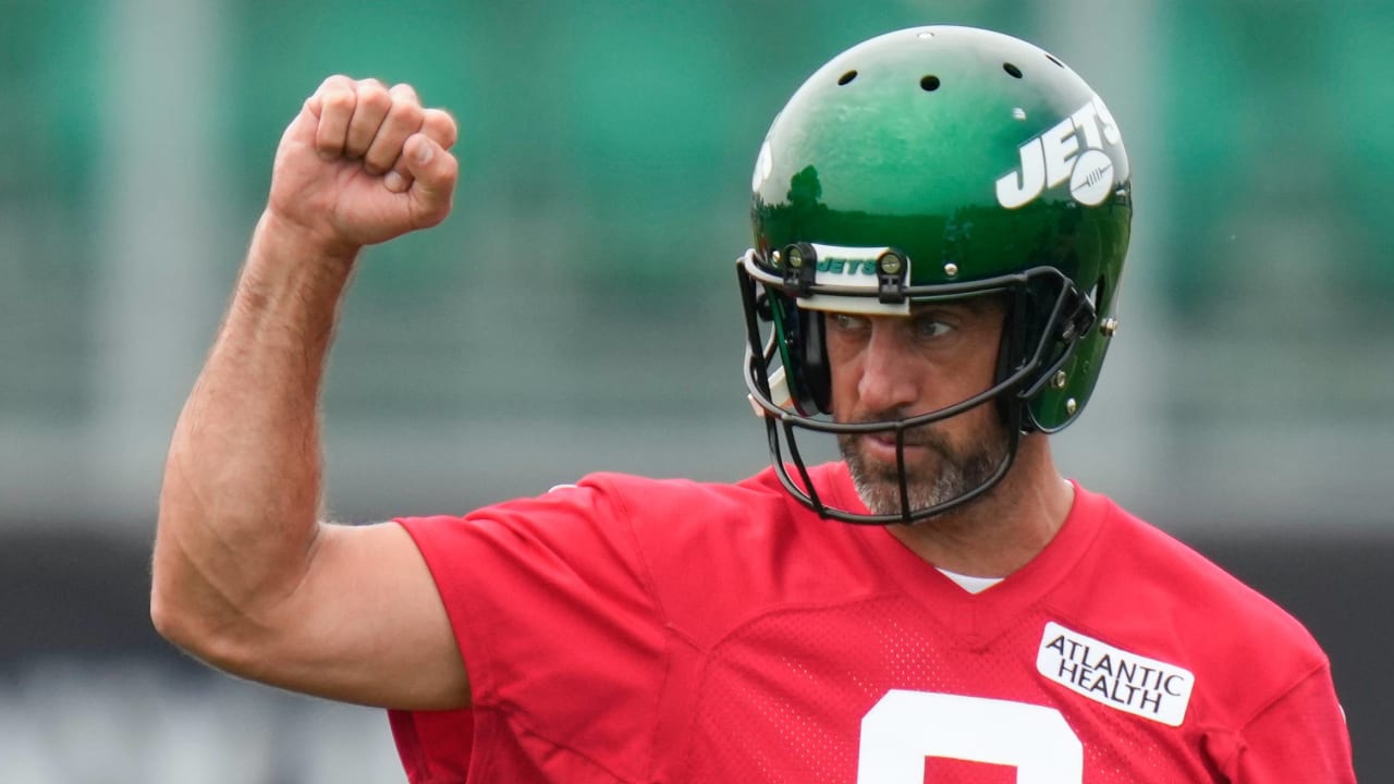 Rodgers, Jets agree to reworked 2yr, 75M contract