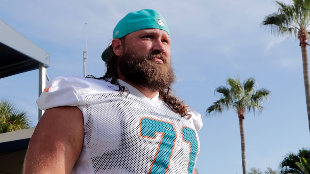 Ex-Packers Pro Bowl guard Josh Sitton calls it a career — from outside the  delivery room