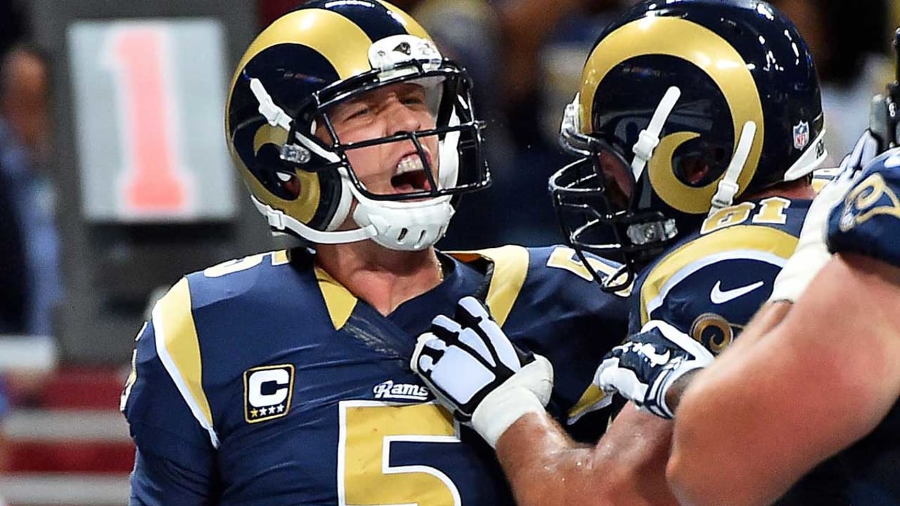 Nick-Foles-SL-151003