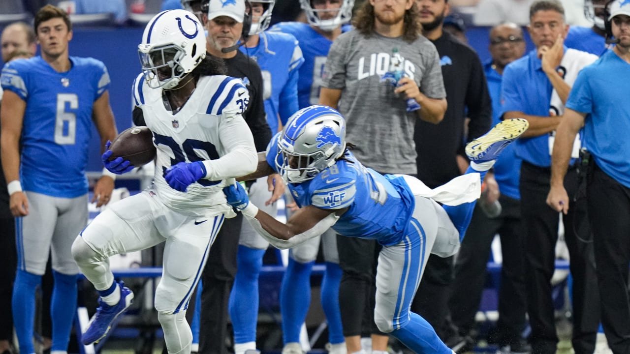 Tony Brown picks off Blough after Forrest Rhyne bats pass into air