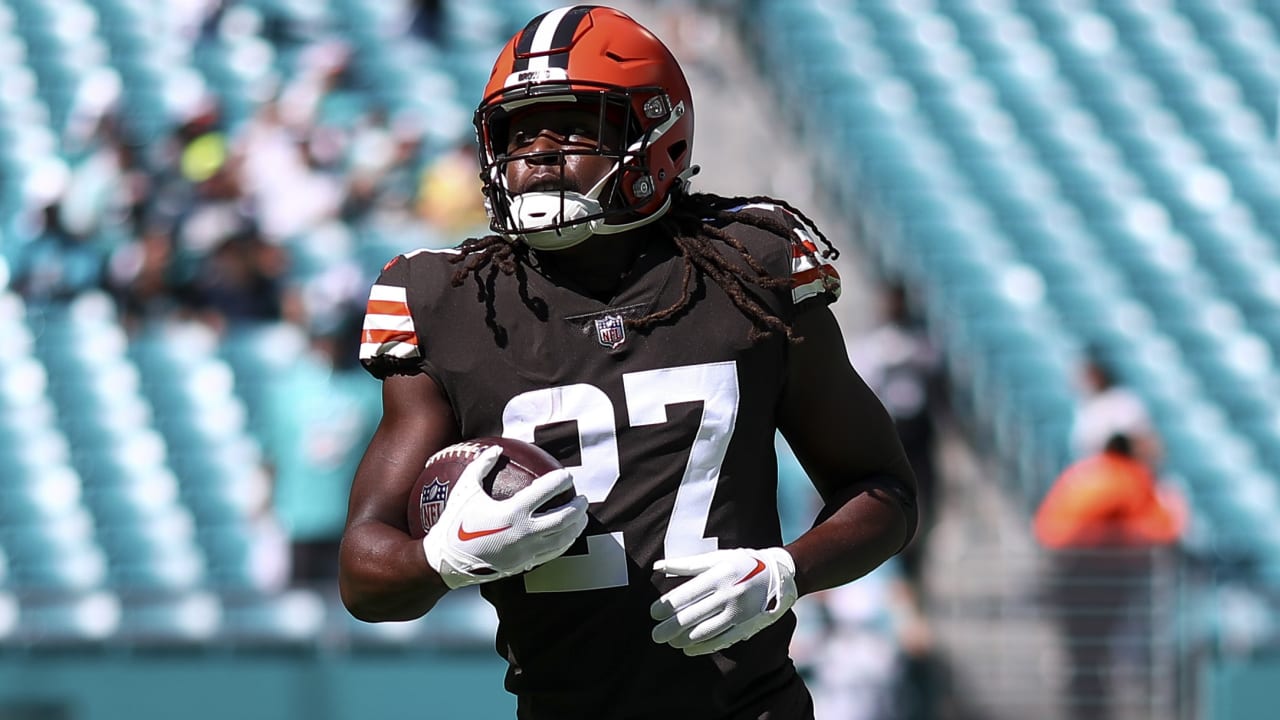 Browns re-signing running back Kareem Hunt