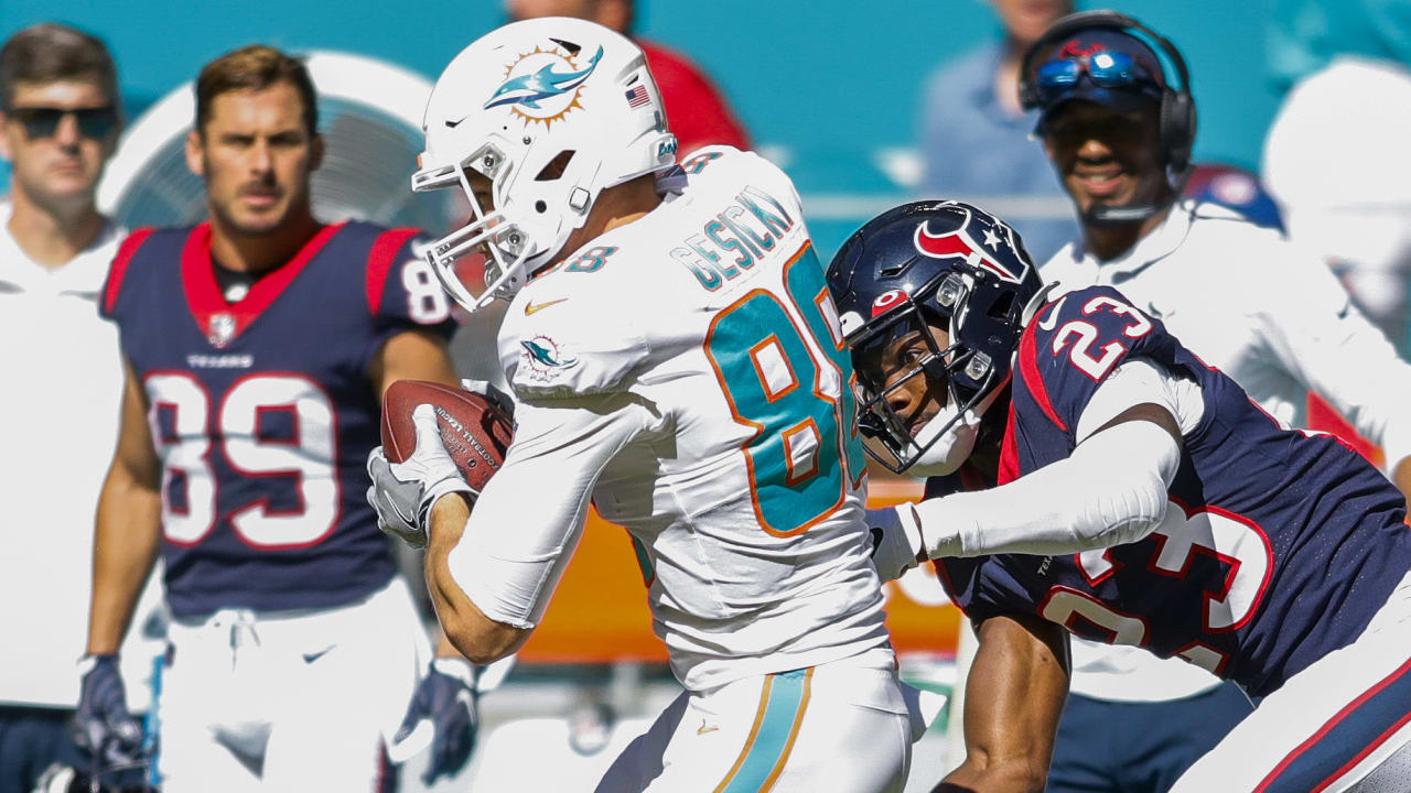 Dolphins' Mike Gesicki addresses media after zero catch game