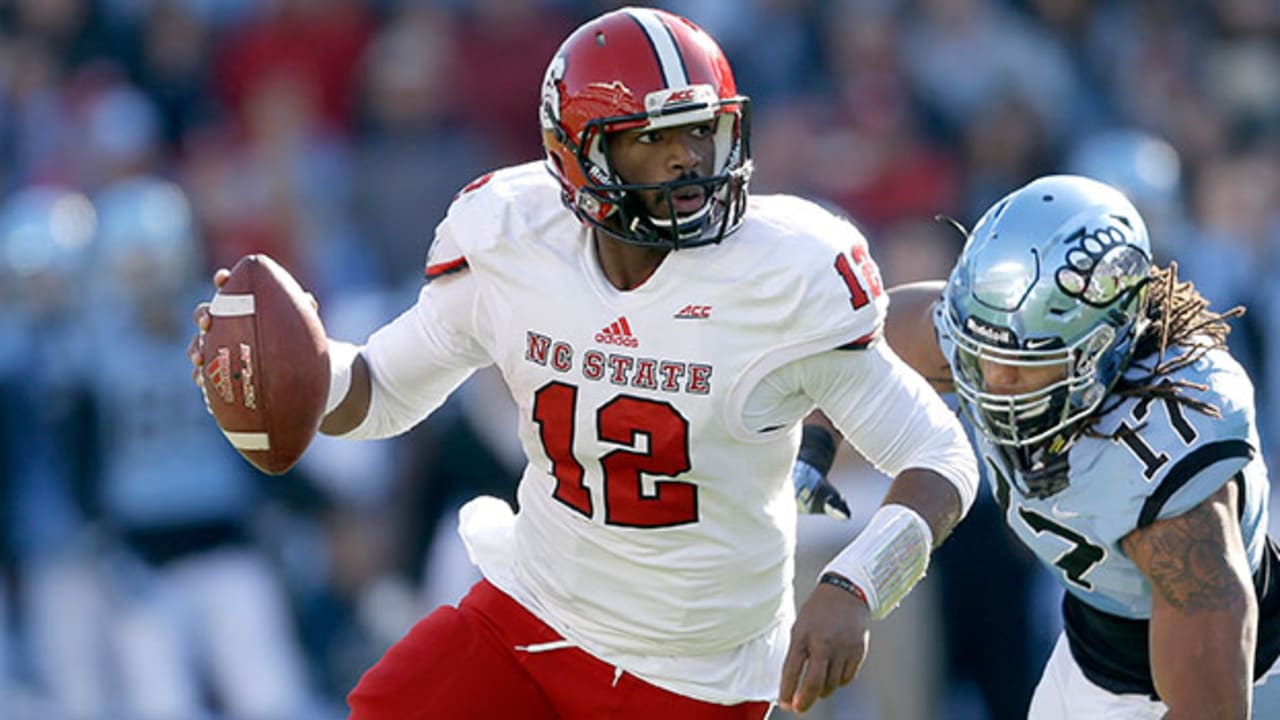 Phillip Dorsett II honors father with name on back of jersey