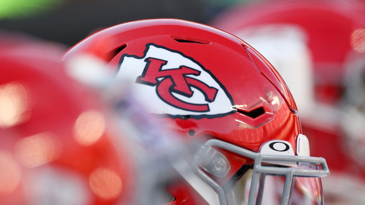 Chiefs nearly wore high school helmets to avoid forfeit