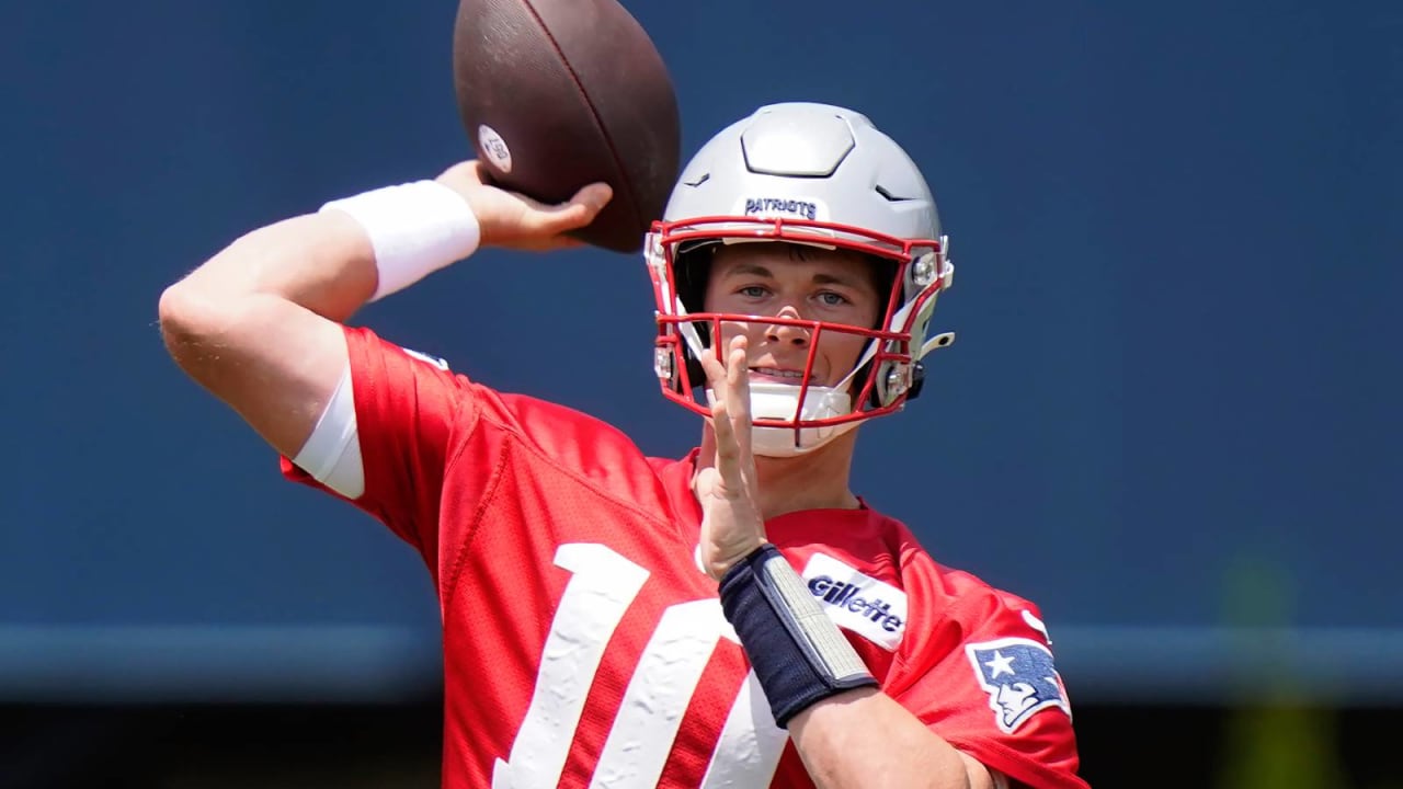 Patriots QB Mac Jones 'made significant strides' this offseason with  disciplined diet