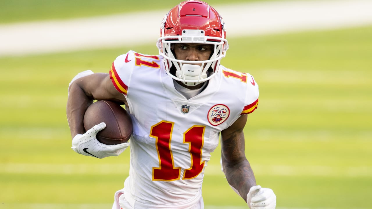 Former Chiefs WR Demarcus Robinson has signed a one-year deal with