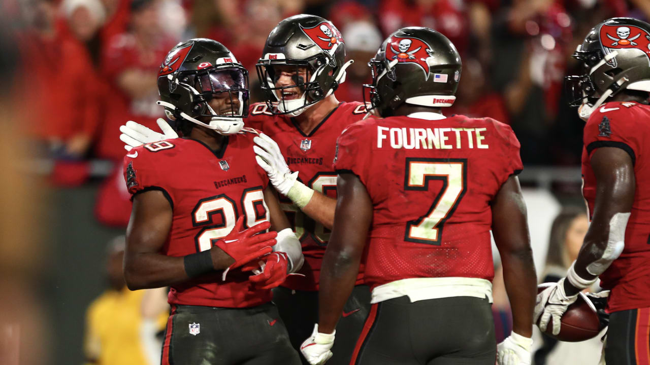 Tampa Bay Buccaneers Dominate New Orleans Saints with Impressive Win - BVM  Sports