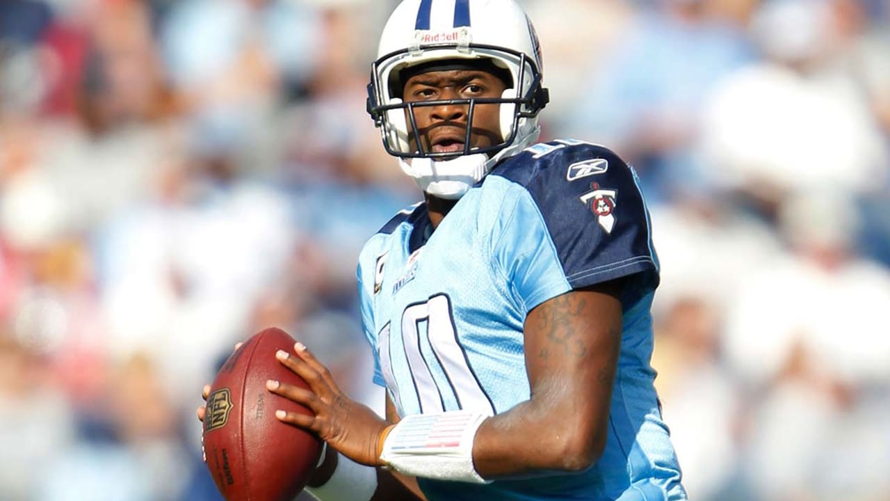 Former NFL QB Vince Young returns to field with Saskatchewan