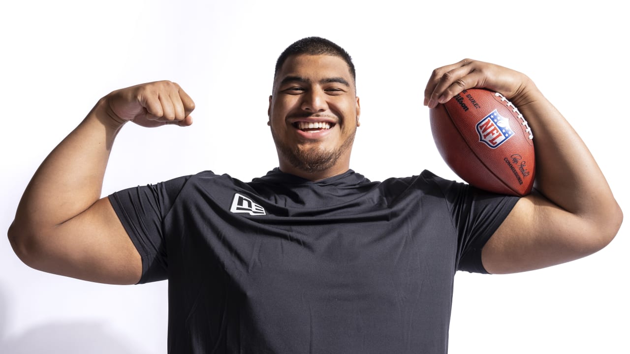 Baltimore Ravens offensive tackle Daniel Faalele plays against the New  England Patriots in the first half of an NFL football game, Sunday, Sept.  25, 2022, in Foxborough, Mass. (AP Photo/Michael Dwyer Stock