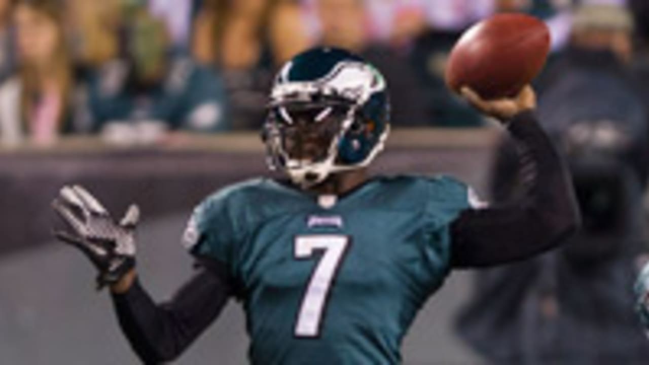 michael-vick-121001-spot.jpg