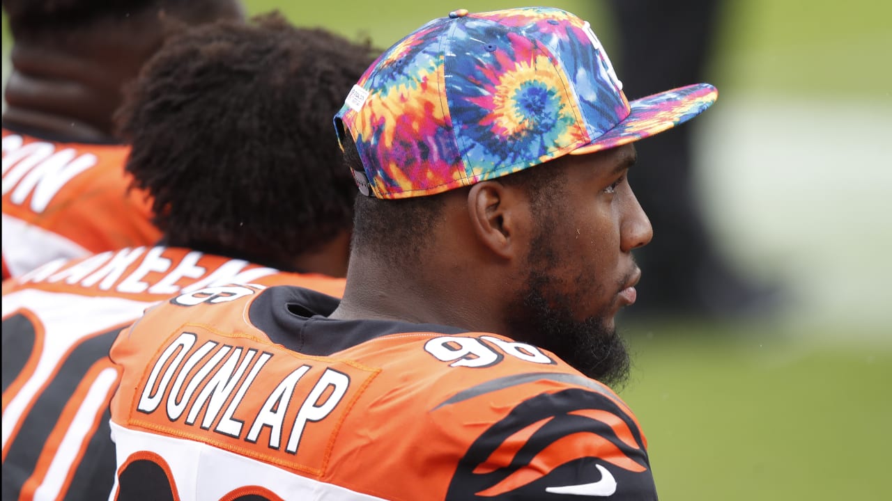 Carlos Dunlap posts video from NFL Salute to Service