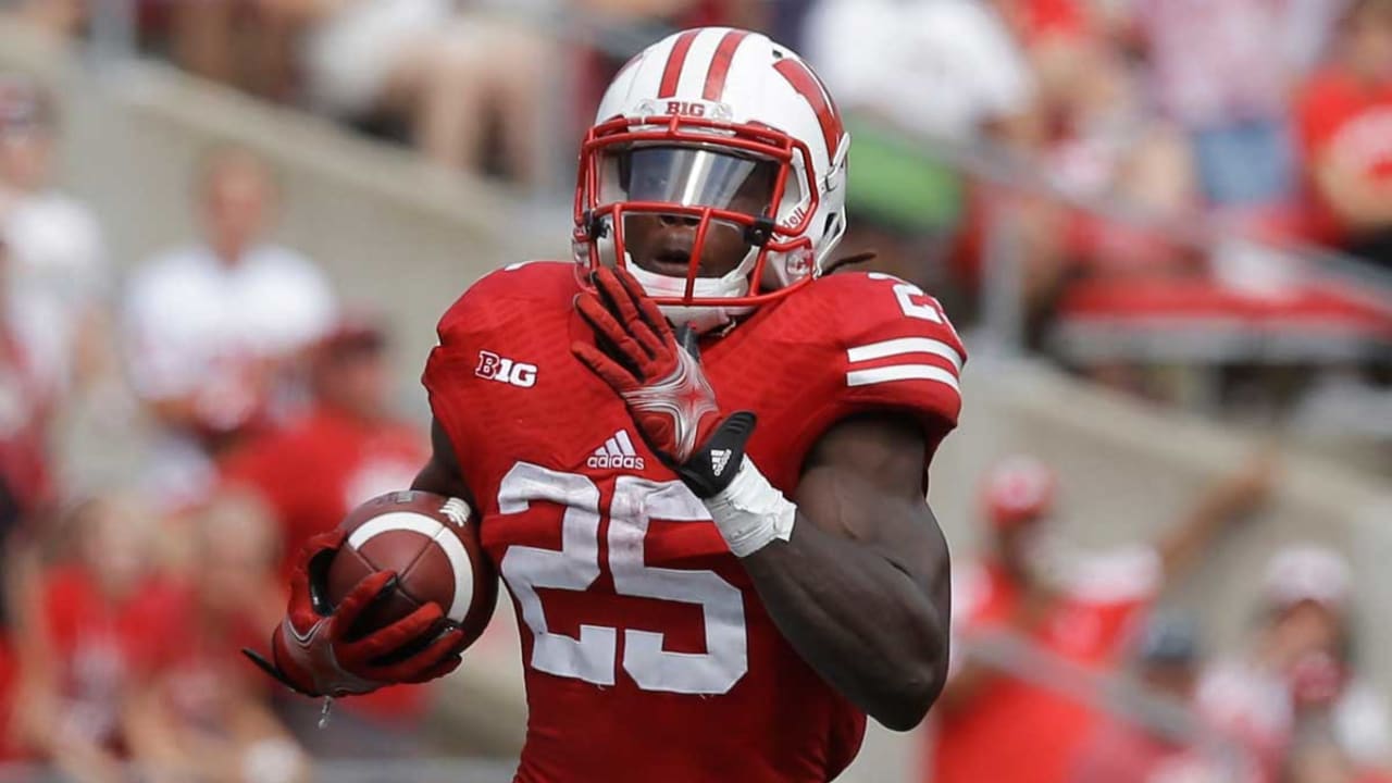 Ravens sign former Badger RB Gordon