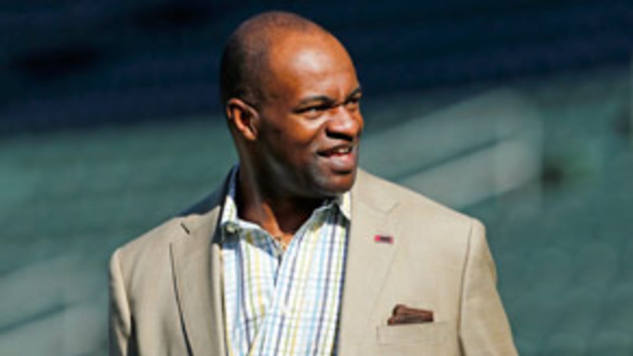 Demaurice-Smith-1-30-14-EVO.jpg