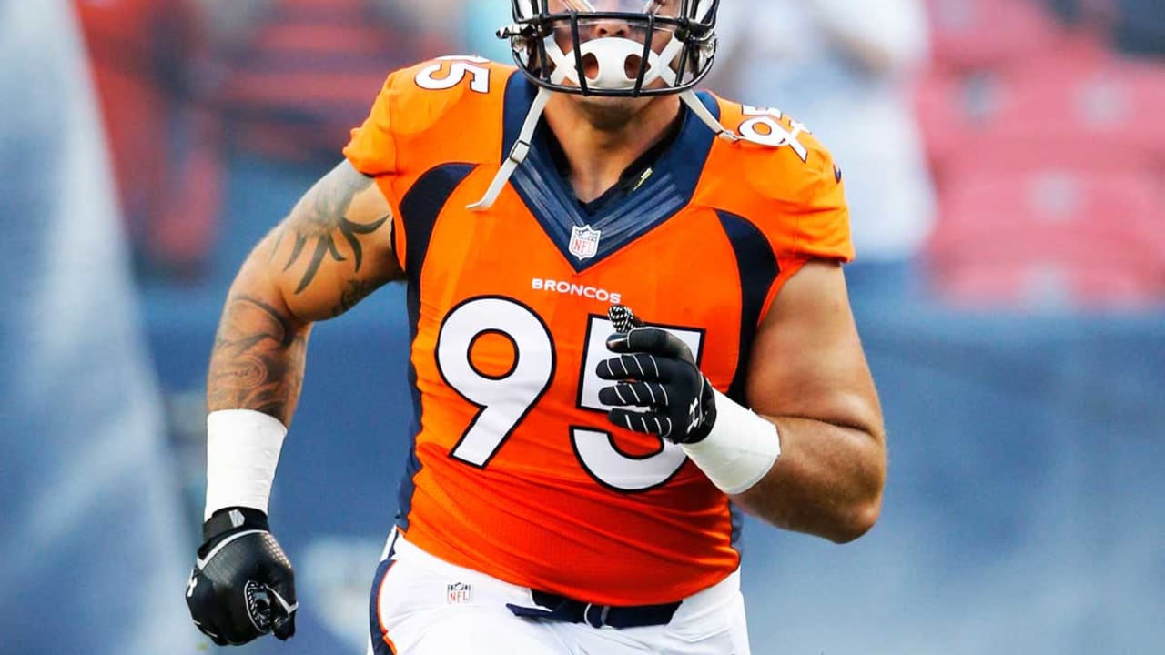 Broncos aware of video showing Derek Wolfe in fight at night club 