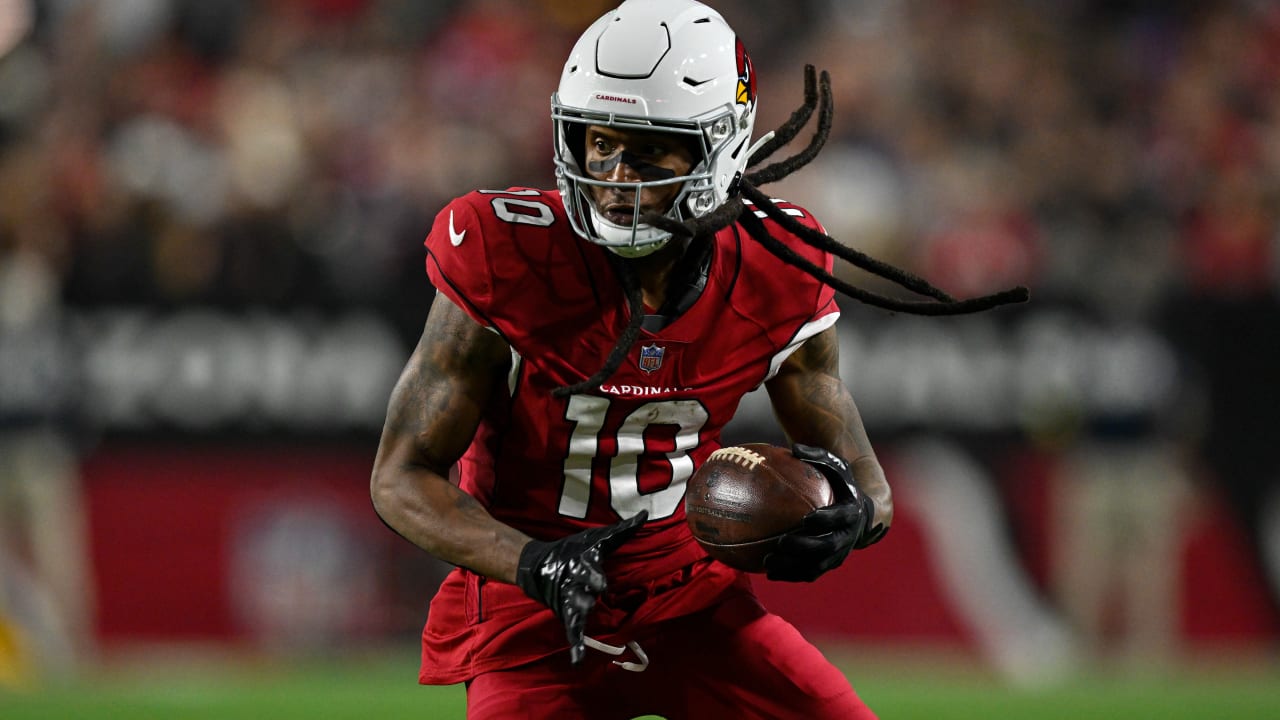 Arizona cardinals wide receiver deandre hopkins can t help but laugh