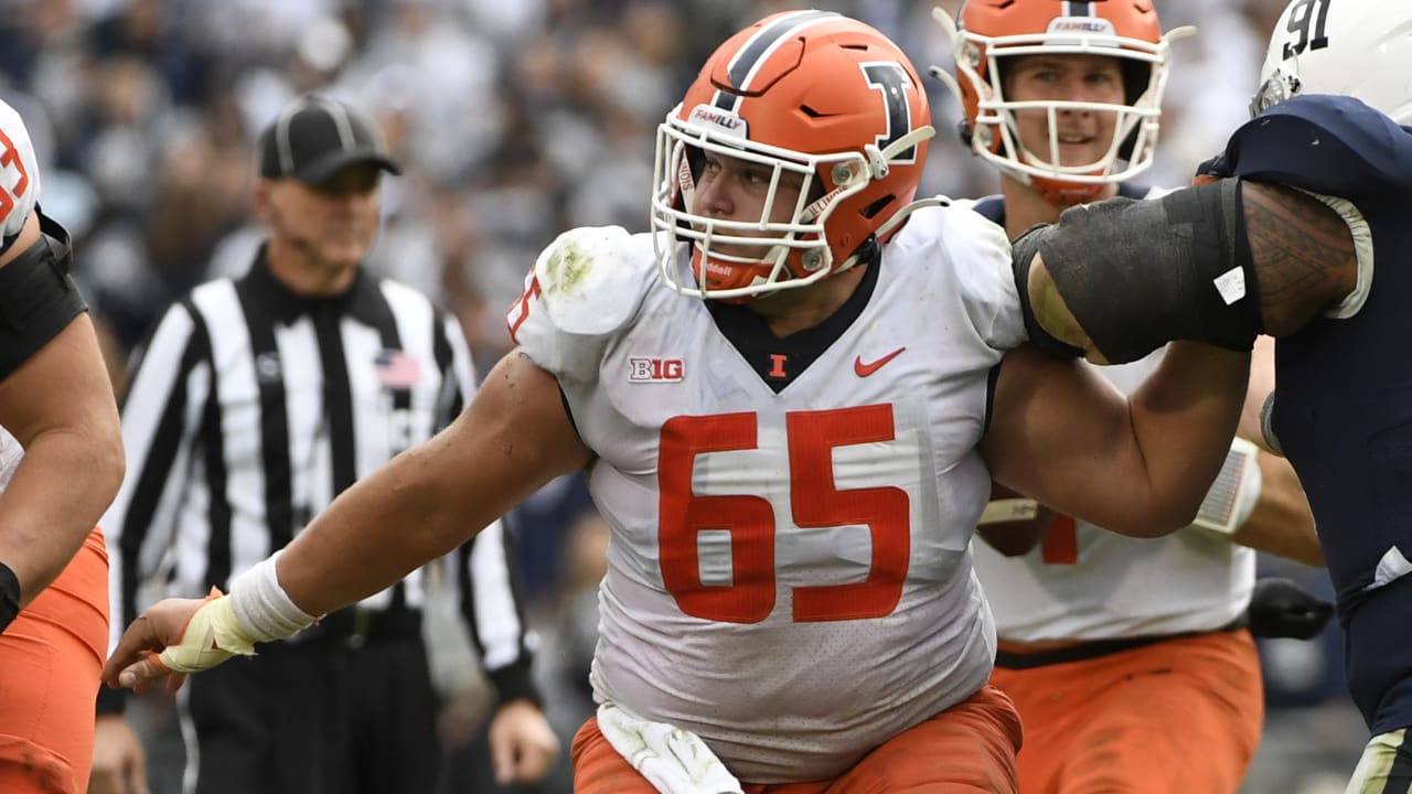 Chicago Bears select Illinois Fighting Illini center Doug Kramer with No.  207 pick in 2022 NFL Draft