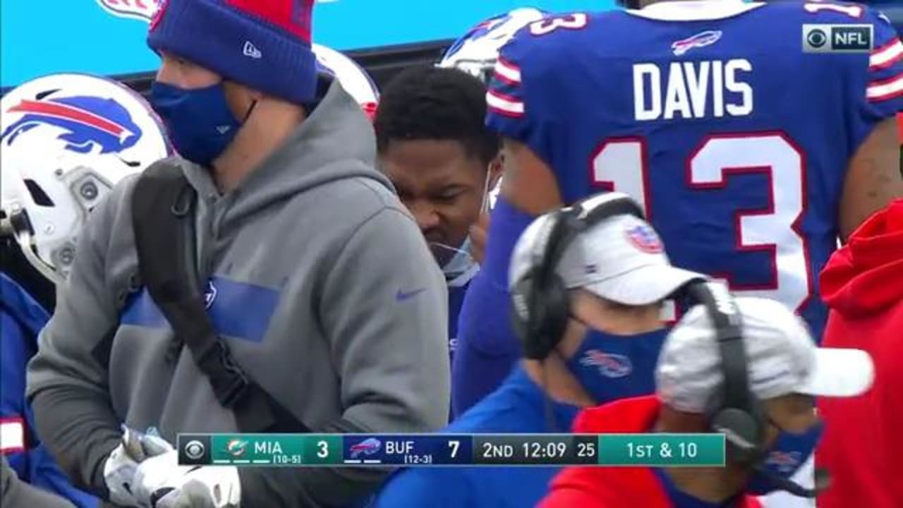 Buffalo Bills wide receiver Stefon Diggs literally flossing on Bills ...