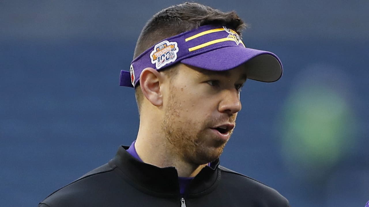 Vikings promote QB coach Klint Kubiak to OC role