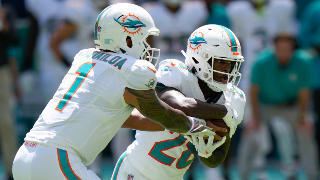 Miami Dolphins score 70 points and take a knee rather than take a shot at  NFL scoring mark