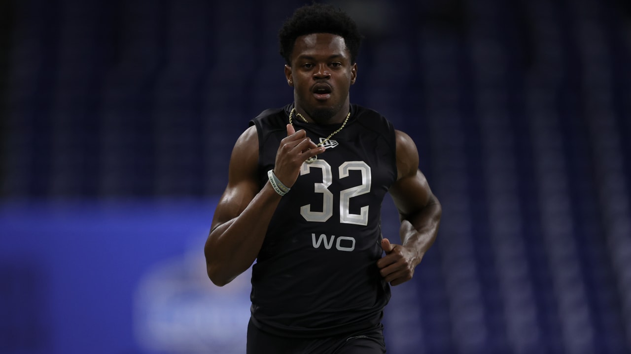 Patriots Draft Baylor WR Tyquan Thornton Who Ran 4.28-second 40