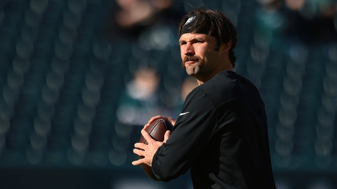 Colts sign ex-Eagles quarterback Gardner Minshew to one-year deal