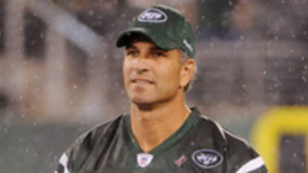 vinny-testaverde-120926-spot.jpg