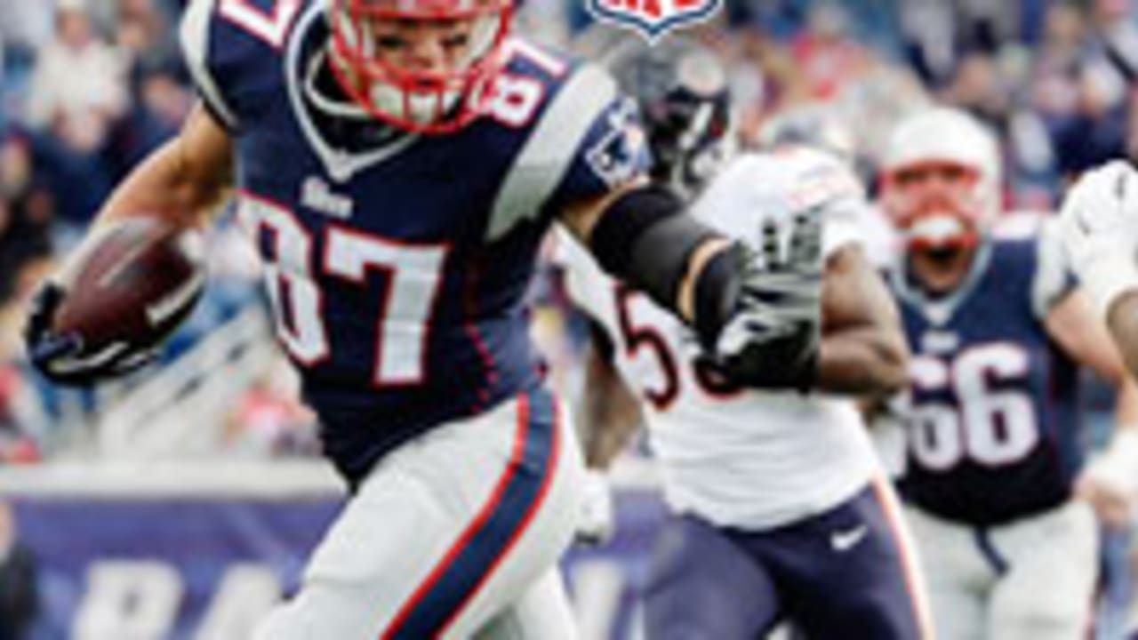 Rob Gronkowski-sl-102714.jpg
