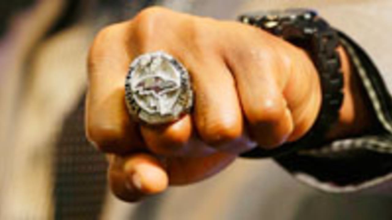 Baltimore Ravens receive their Super Bowl XLVII rings