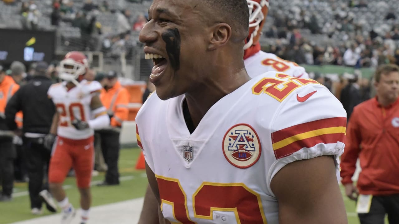 marcus-peters-171209-SPOT.jpeg