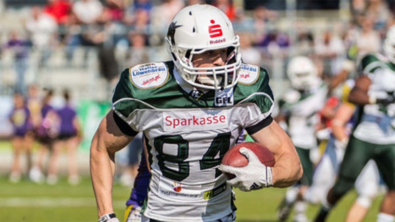 Former Minnesota Viking/Cincinnati Bengal Moritz Böhringer returns to  Germany's Schwäbisch Hall Unicorns