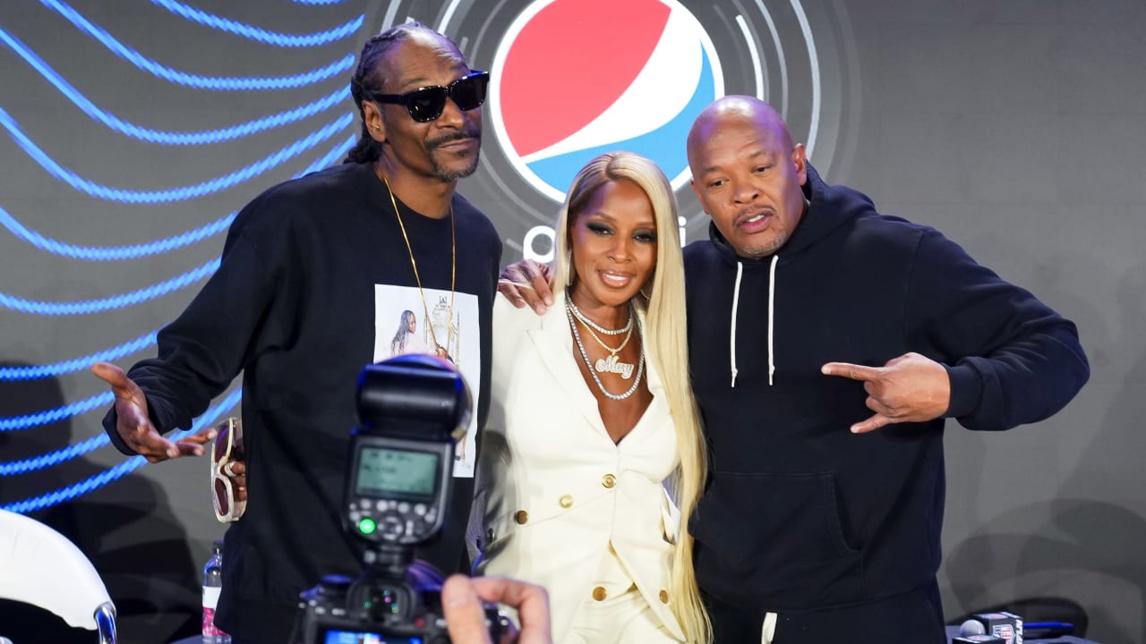 Super Bowl halftime show video: Rewatch halftime show with Snoop Dogg,  Eminem, Mary J. Blige more - DraftKings Network