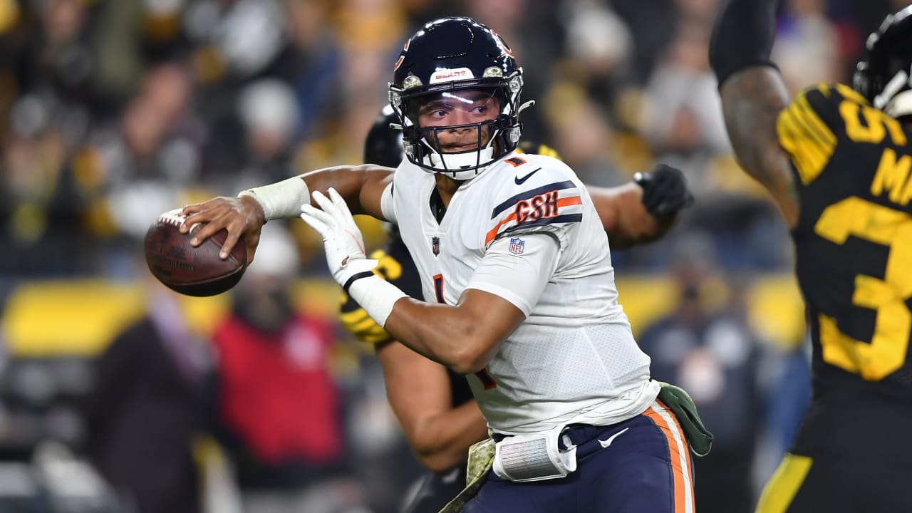 NFL rookie rankings at halfway point of 2021 season: Bears' Justin Fields  rising