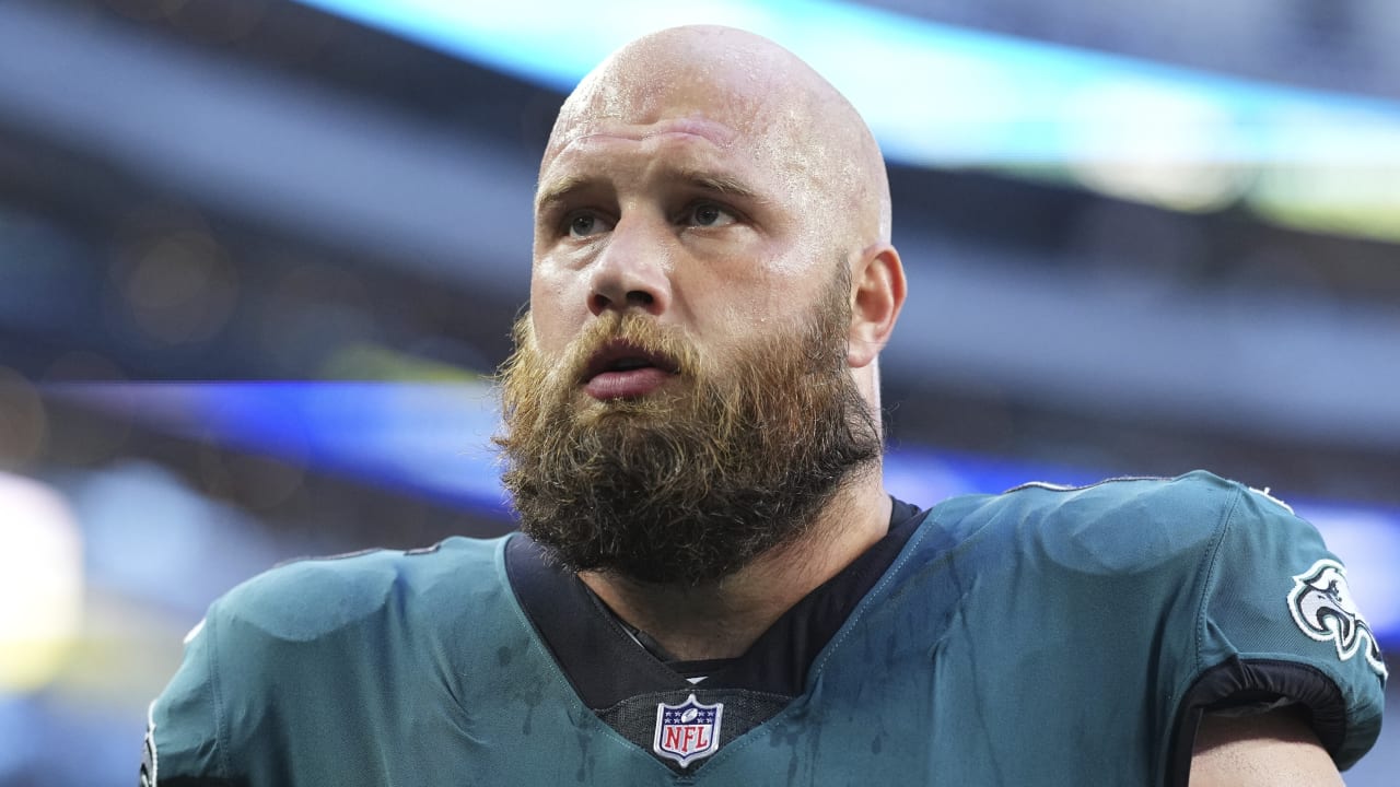 Lane Johnson rejoins Eagles after three game absence, admits