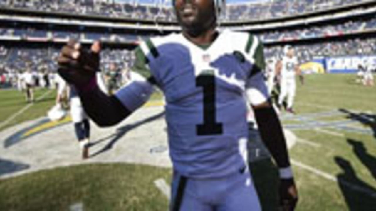 Michael Vick hints that he'll play backup to Geno Smith in New York -  Sports Illustrated