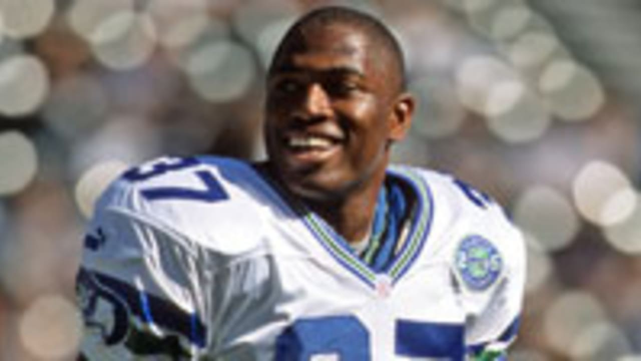 Monday Round-Up: Shaun Alexander Details 'Wonderful' Super Bowl XL  Experience