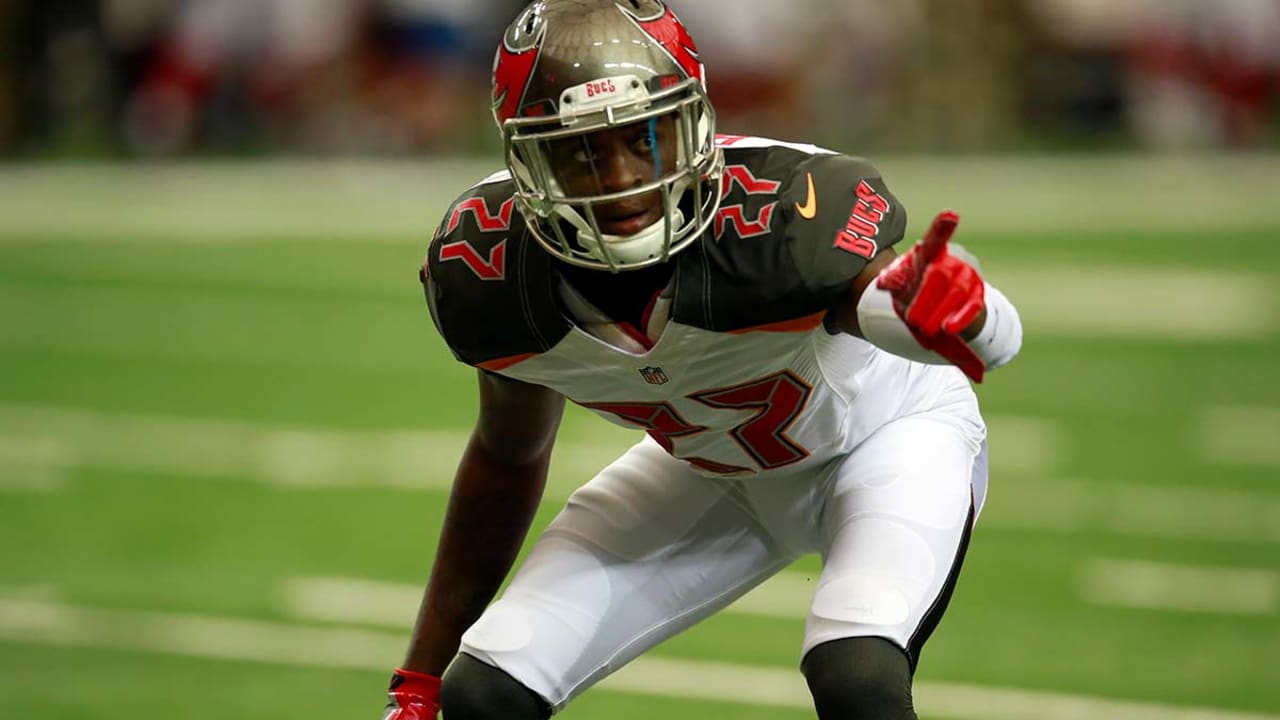banks-161101-sl