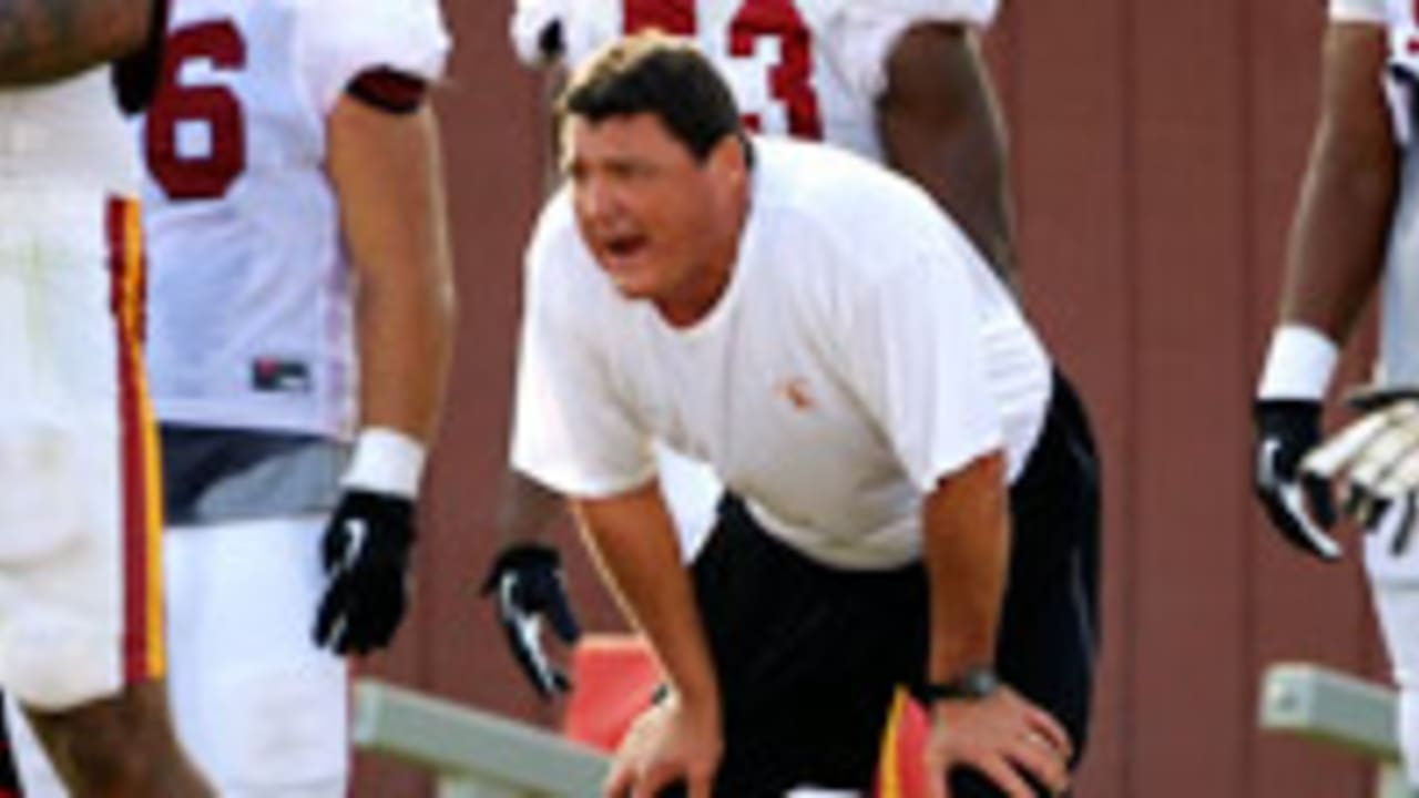 Saints Hire Ed Orgeron to Coach D-Line