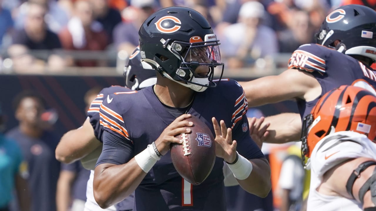 Bears vs Giants Injury Report: Justin Fields questionable, Andy