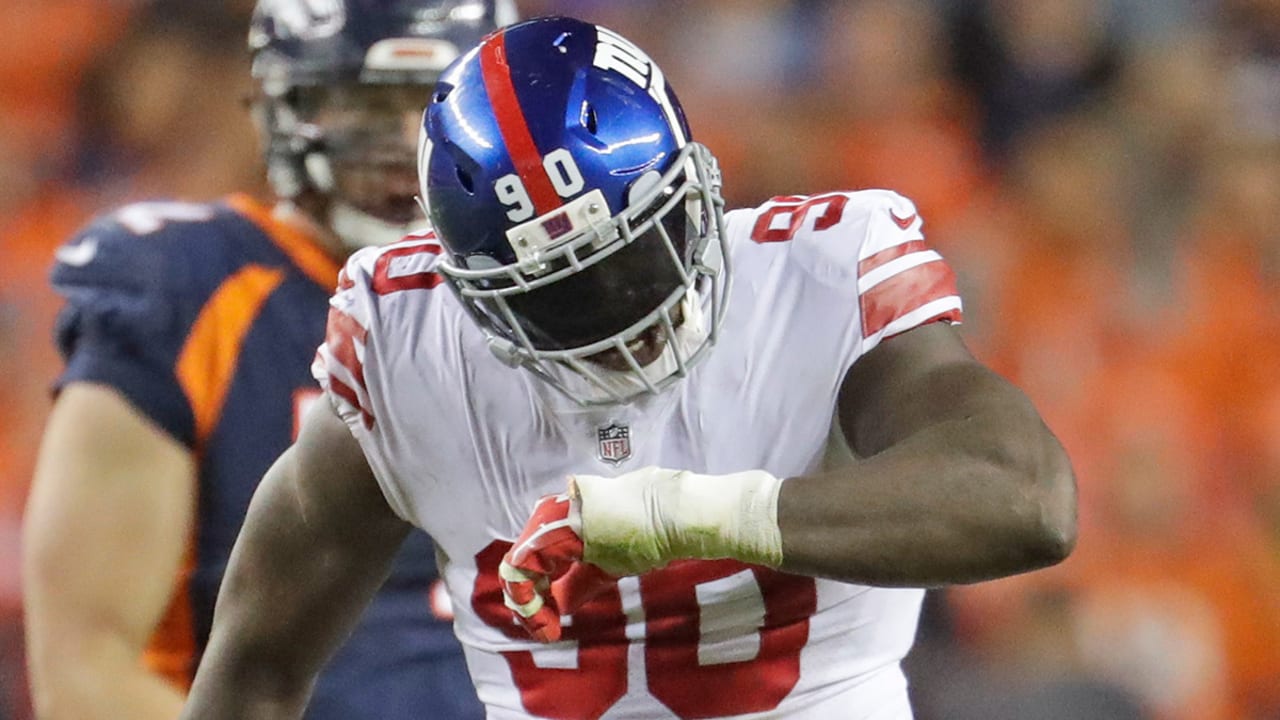 Giants shock the world, defeat Broncos 23-10 for first win of season