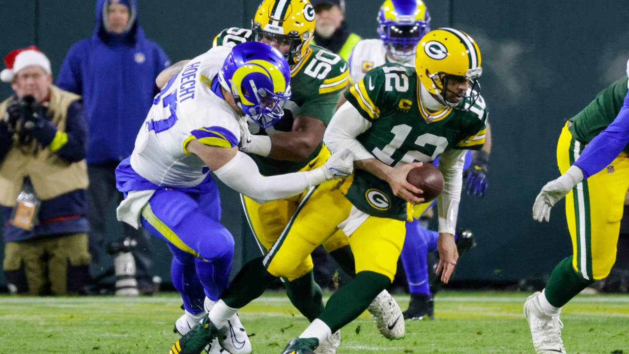 Los Angeles Rams, Baker Mayfield Show Fight Amid Freeze, Trail Green Bay  Packers, Aaron Rodgers at Halftime - Sports Illustrated LA Rams News,  Analysis and More