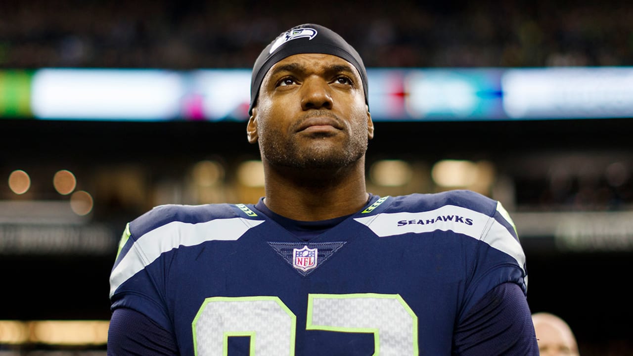 Freeney -171122-SL.jpg