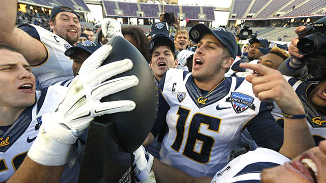 jared-goff-151229-top.jpg