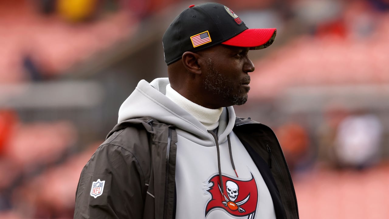 Buccaneers HC Todd Bowles: Tom Brady does not receive special treatment