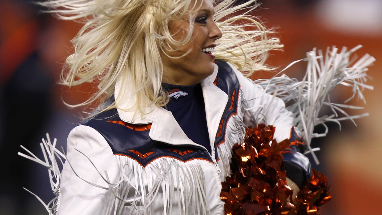 Broncos Cheerleaders 10/19