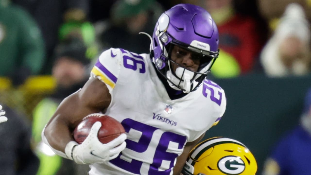 Stunning Skycam angle catches Kene Nwangwu's 97-yard kick-off return on  sideline for Minnesota Vikings, Video, Watch TV Show